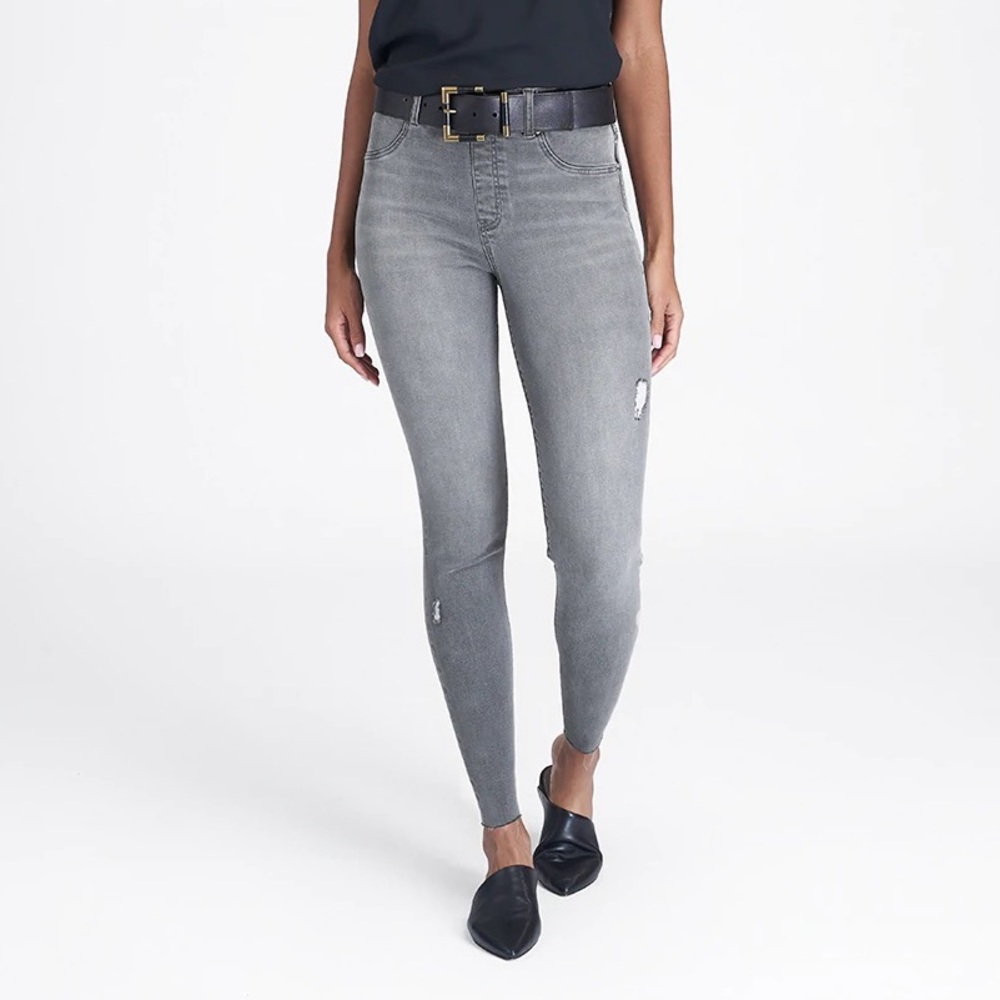 SPANX Distressed Ankle Jeans Denim nwt